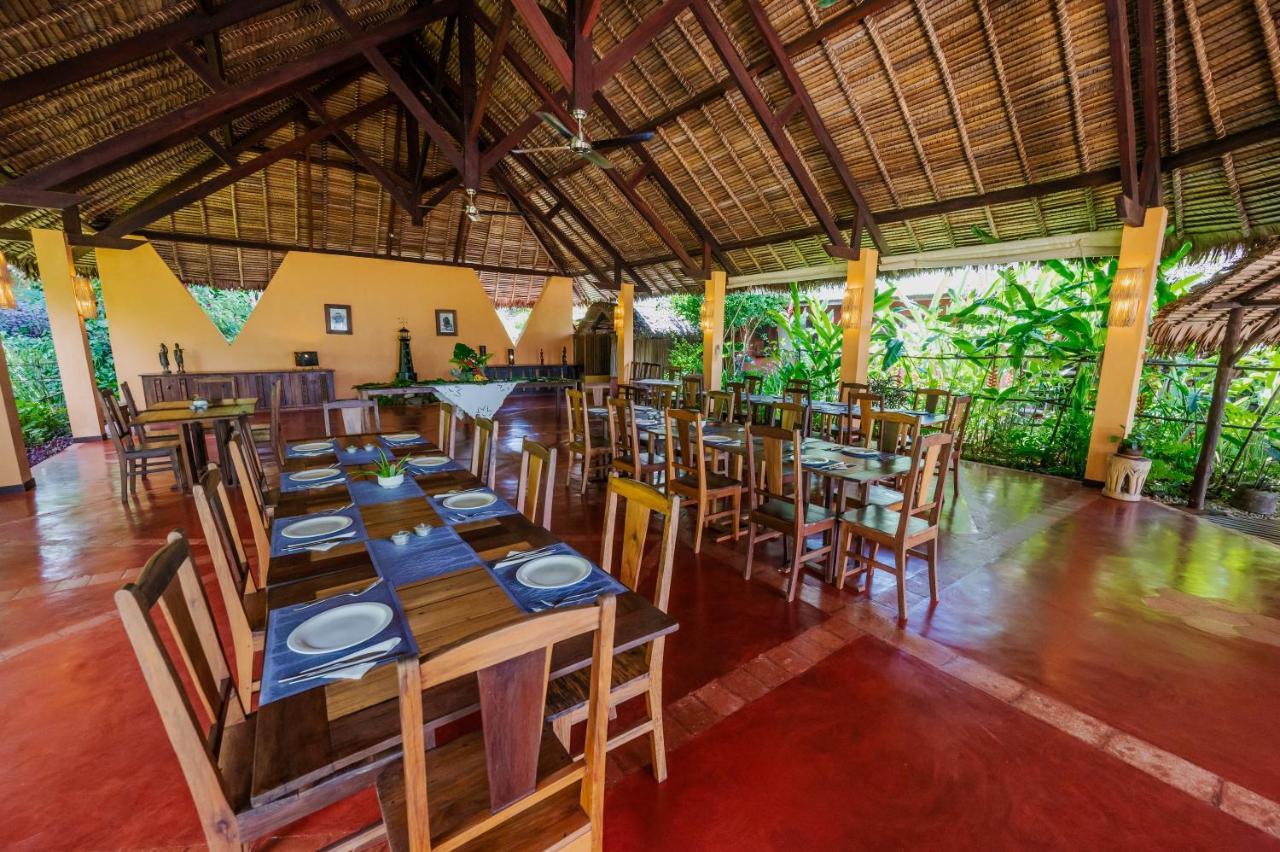 Sakatia Lodge Ampasimena Buitenkant foto